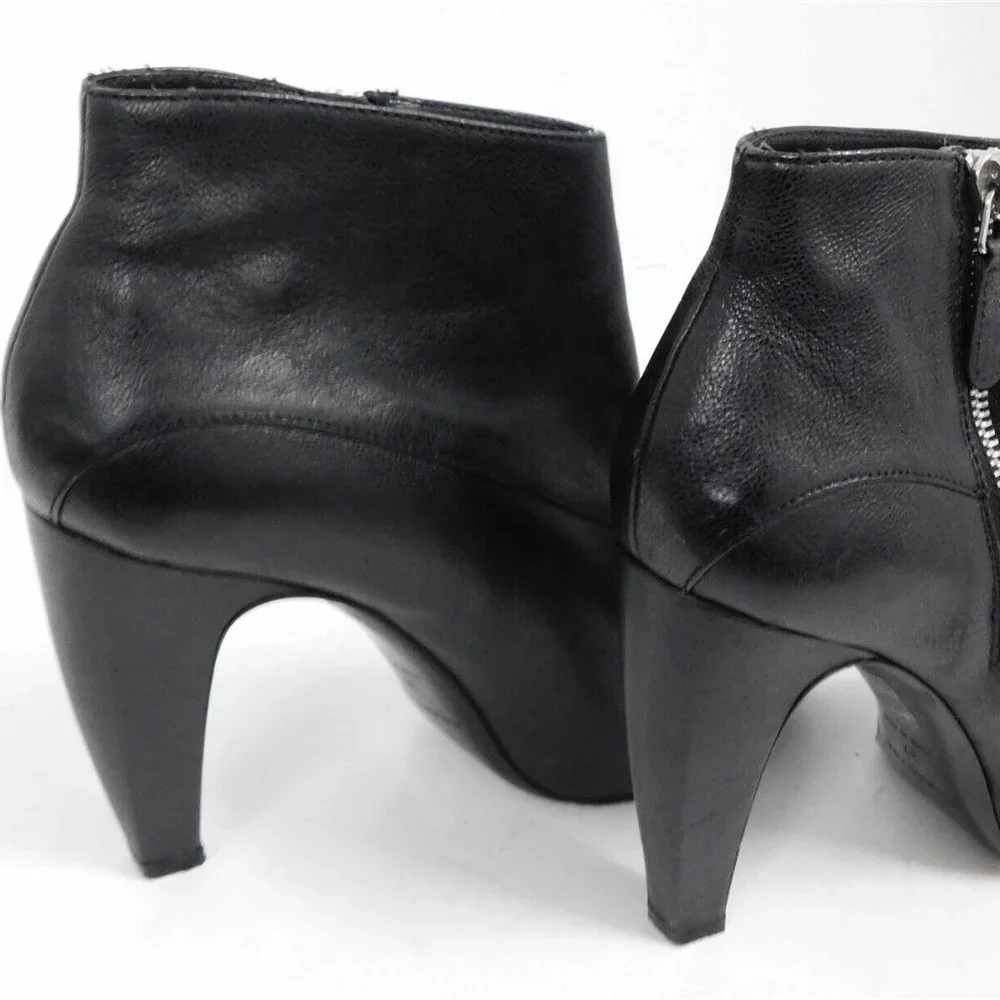 Balenciaga Paris Black Leather Ankle Boots Italy 37‎